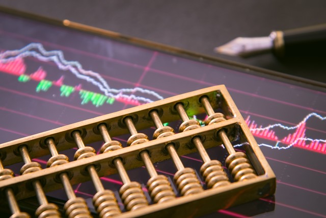 炒股手续费包含内容_沪市股票转户_佣金最低标准2025